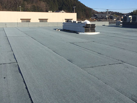 銀行での改質アスファルト防水工事