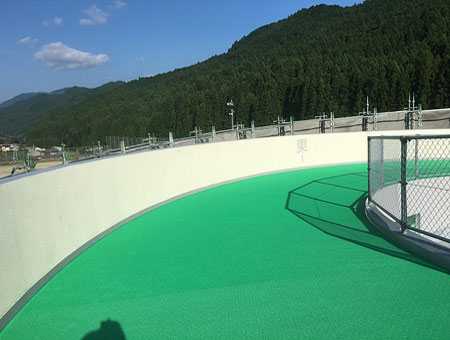 奈良県小学校での施工後の屋上